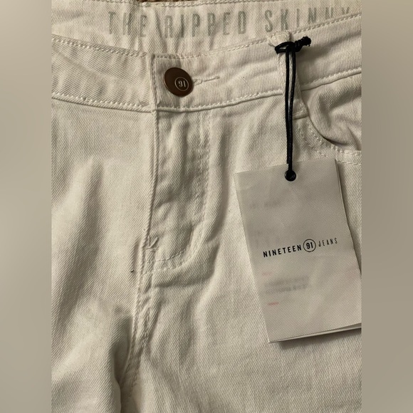 THE RIPPED SKINNY JEANS - Picture 7 of 8